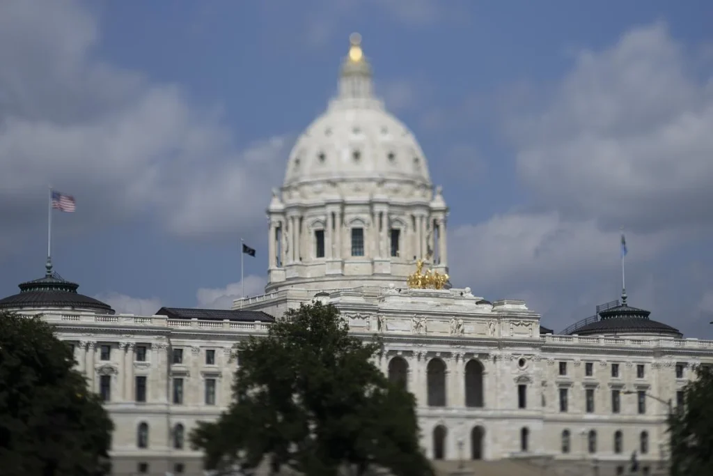 Minnesota State Capitol photo