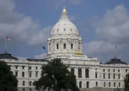 Minnesota State Capitol photo
